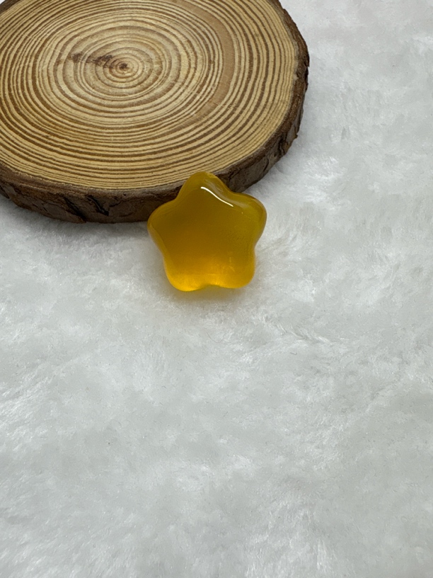 独特设计美观大方天然琥珀五角星