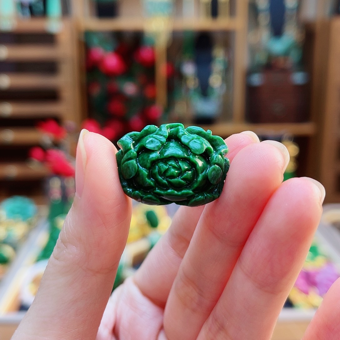 颈饰未镶嵌翡翠48小时鉴赏期