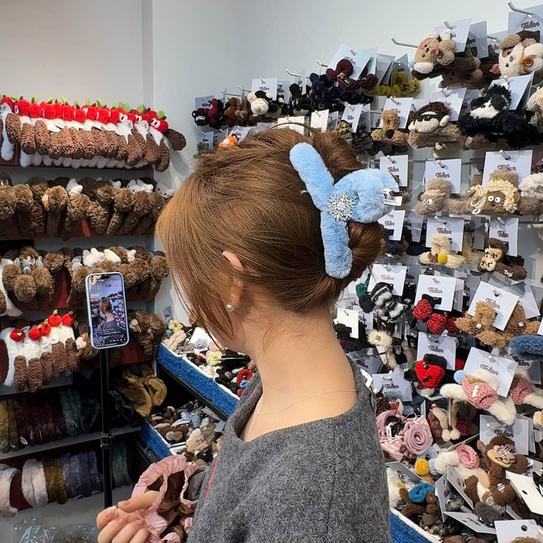 布艺非金属蓝色雪花抓夹