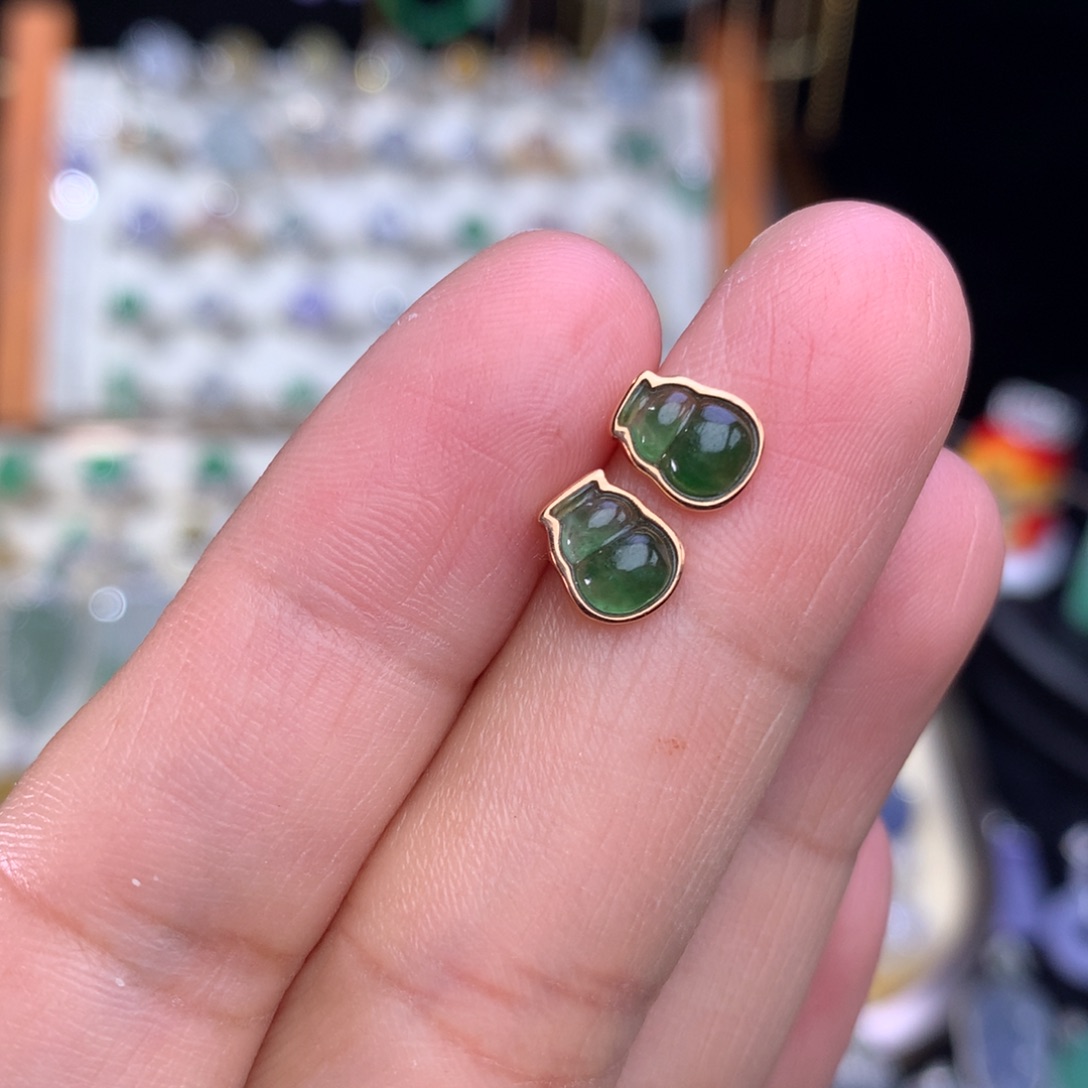 翡翠耳饰18K金镶嵌葫芦耳钉