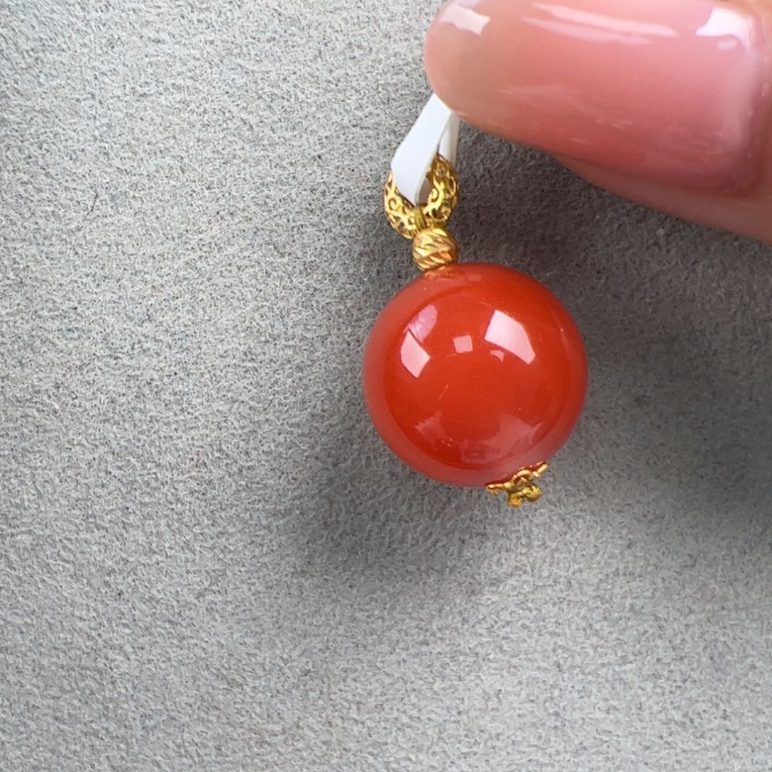 南红玛瑙18K金镶嵌（保山滴水洞圆珠14mm