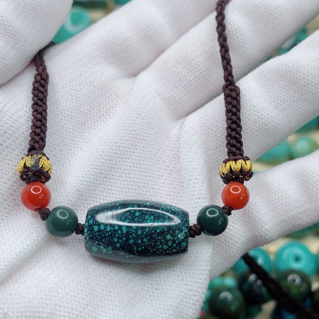 未镶嵌绿松石珠宝奇石