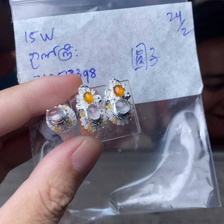 定制翡翠未镶嵌圆*戒指