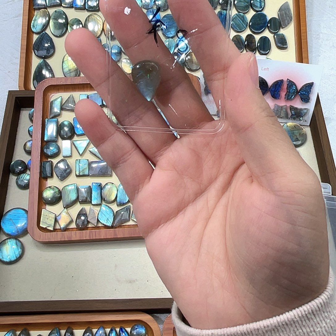羊***长石裸石小水滴拉长石