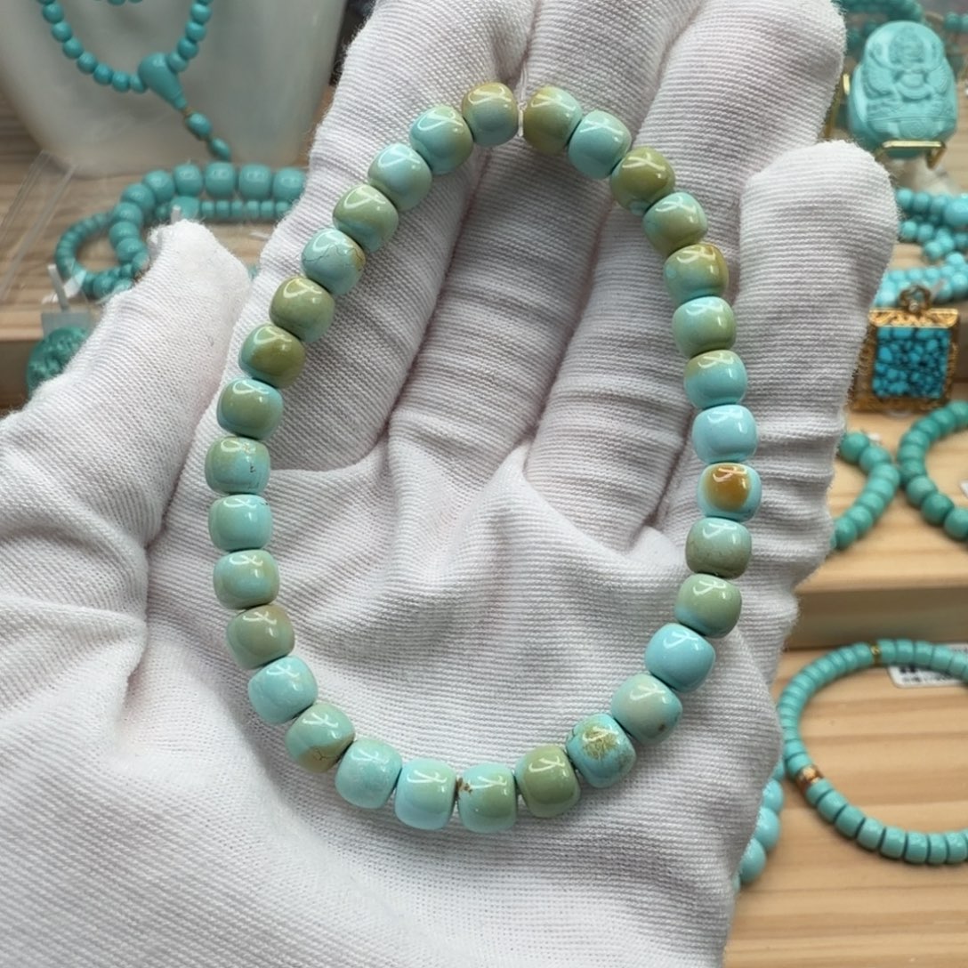 绿松石未镶嵌珠宝奇石