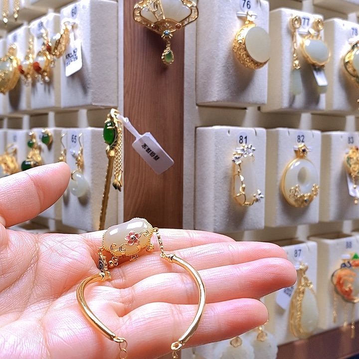 和田玉颈饰银S925镶嵌