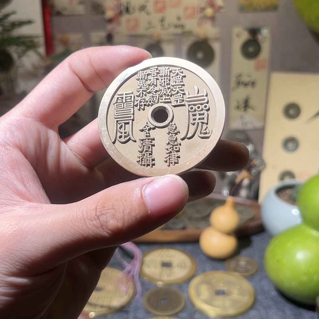 铜现代仿制工艺品花钱 