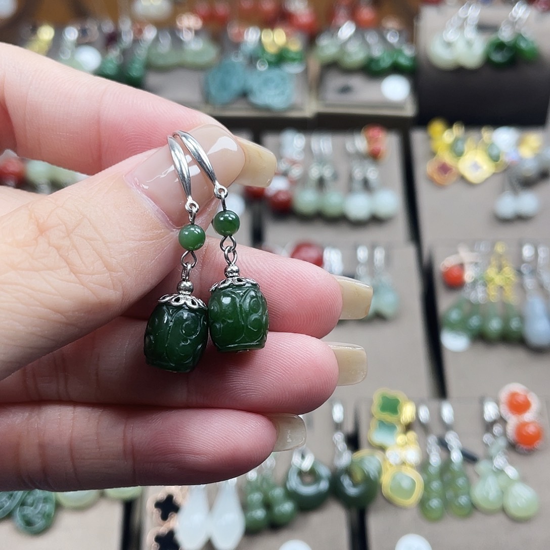 和田玉银S925镶嵌耳饰