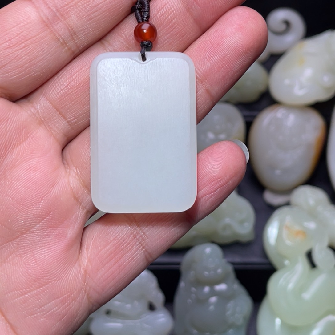 和田玉颈饰未镶嵌小*