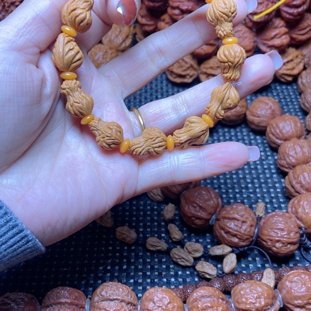 文玩核桃手串桃核龙纹花生手串