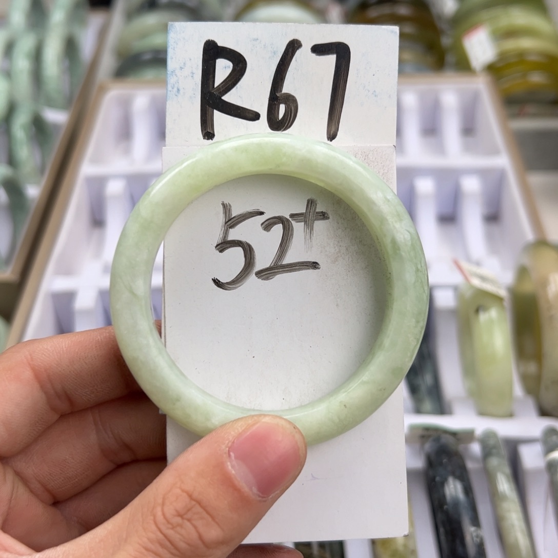 岫玉手镯未镶嵌天然岫玉