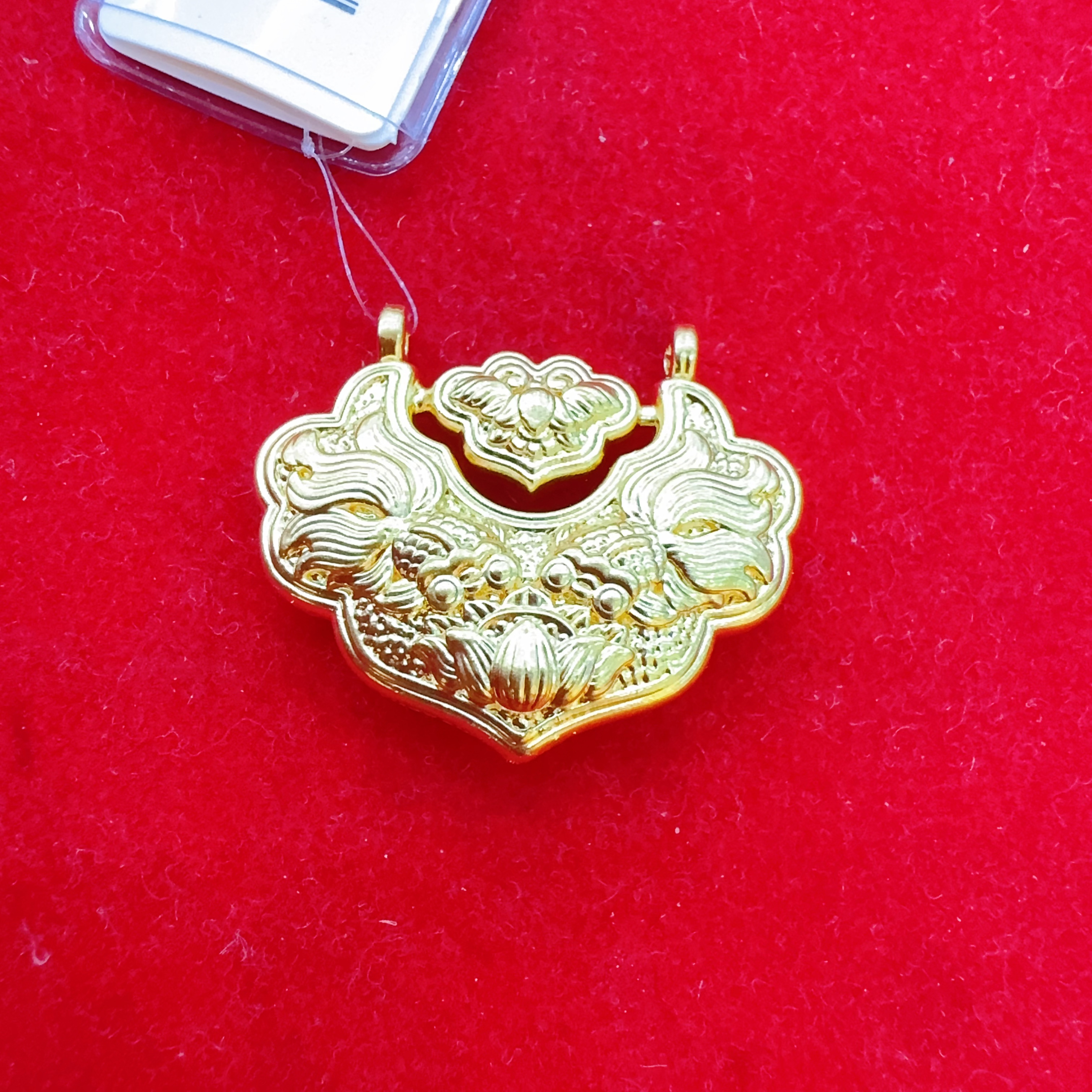 足金999 锦鲤锁吊坠（赠链）