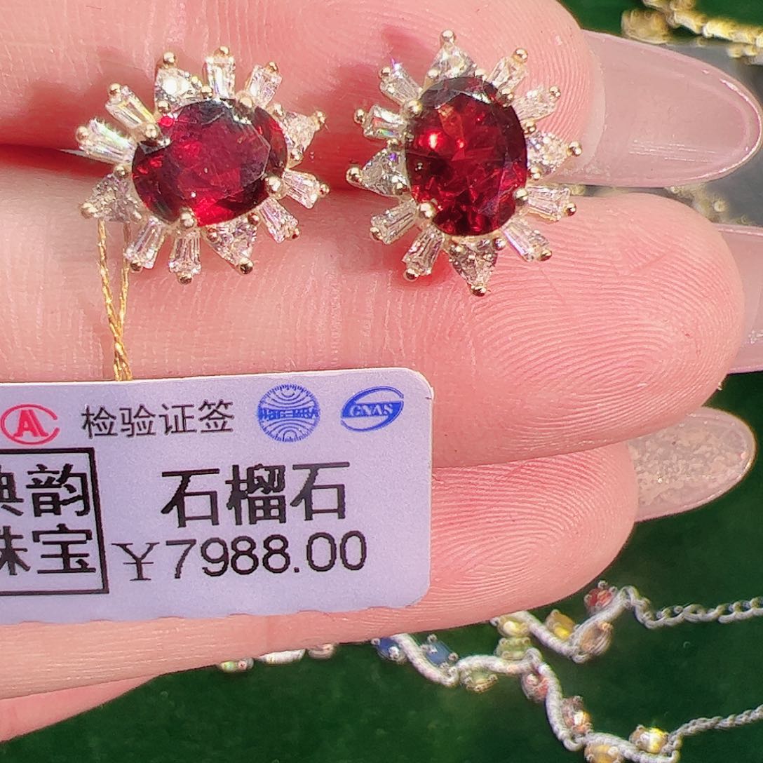 石榴石耳钉银S925镶嵌