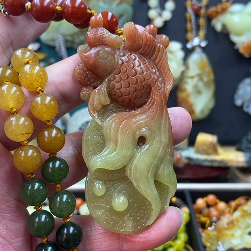 【闪购商品】蛇纹石玉吊坠未镶嵌