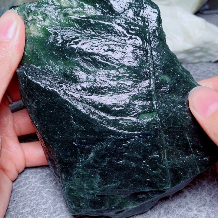 未镶嵌和田玉珠宝奇石