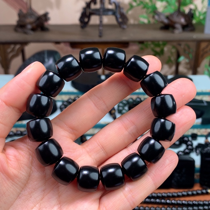 和田玉（青玉）手链未镶嵌亮