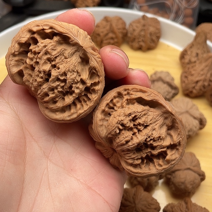 红***星文玩核桃把件文玩核桃手把件