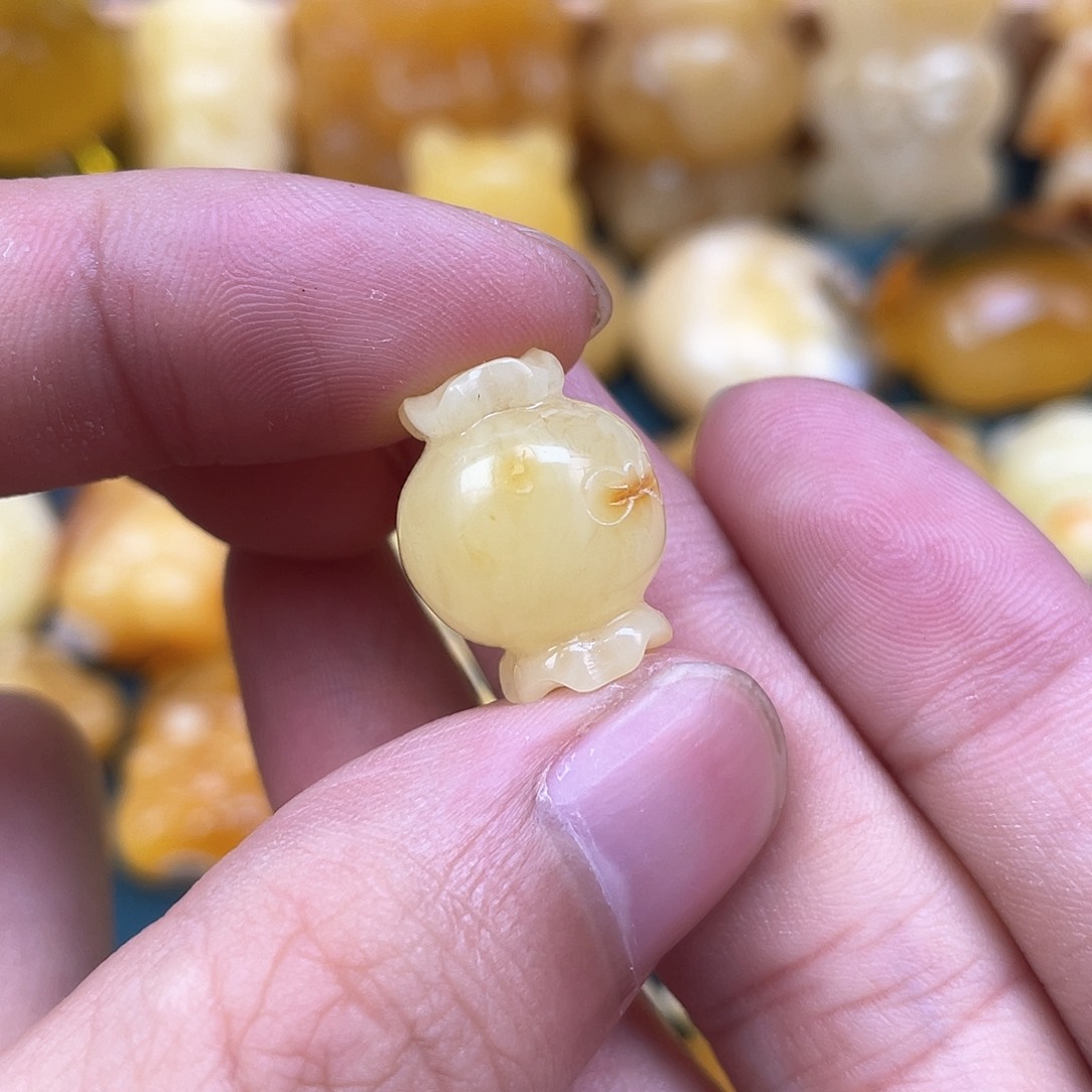 未镶嵌琥珀裸石喜*蜜蜡