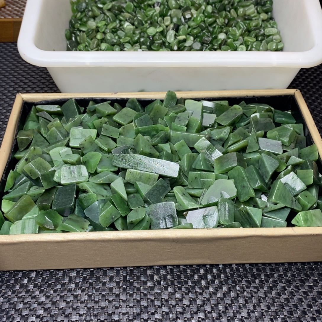 和田玉（糖玉）珠宝半成品未镶嵌