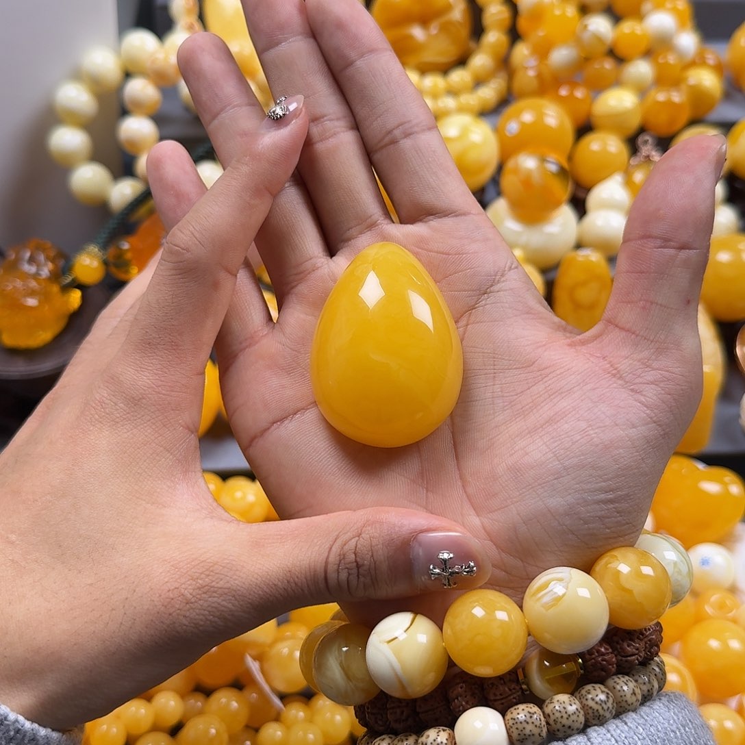琥珀珠宝奇石未镶嵌水滴