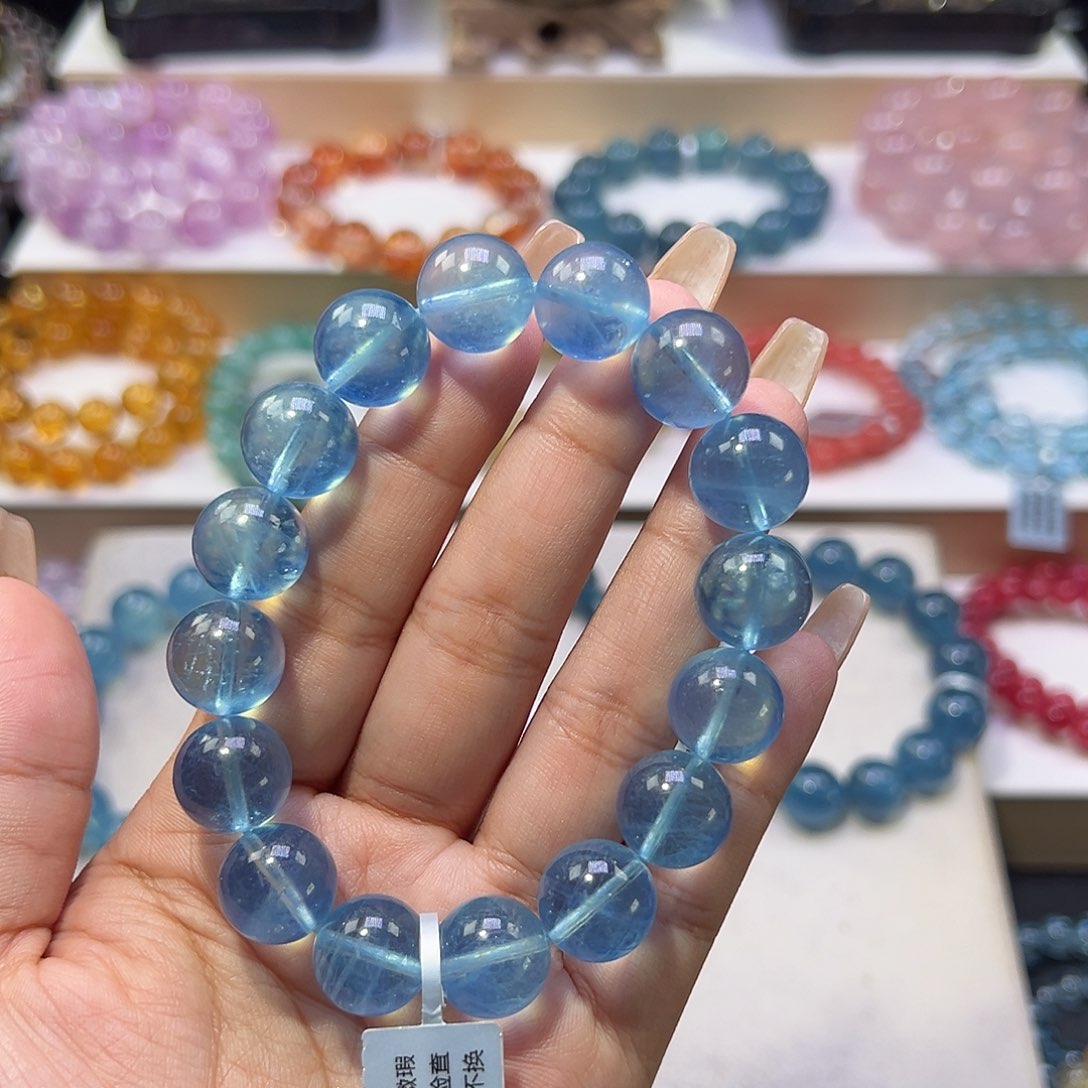 、***噜水晶手串未镶嵌冰川蓝海蓝宝13.5mm