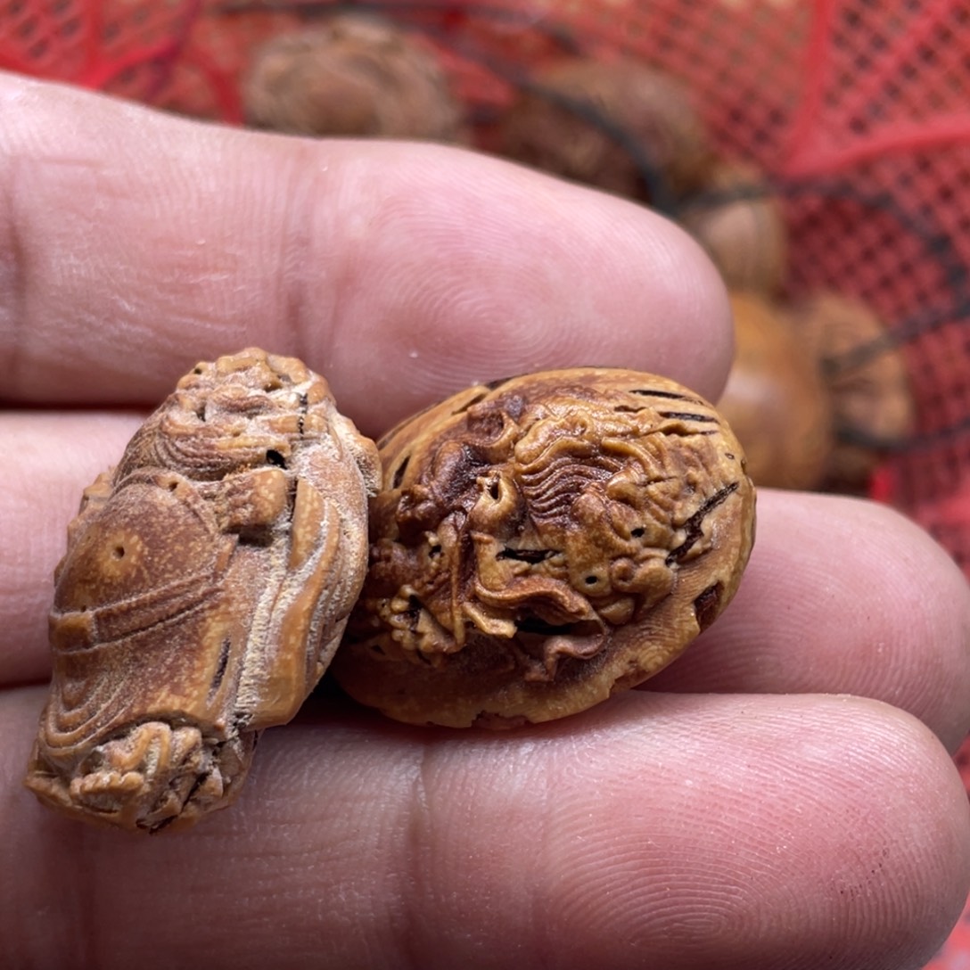 Z***Y桃核雕刻普贤菩萨