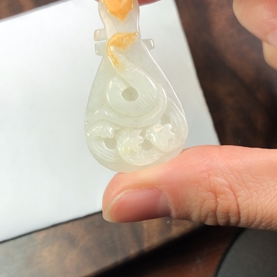 翡翠未镶嵌颈饰缅甸A货，每天下午1点半开播