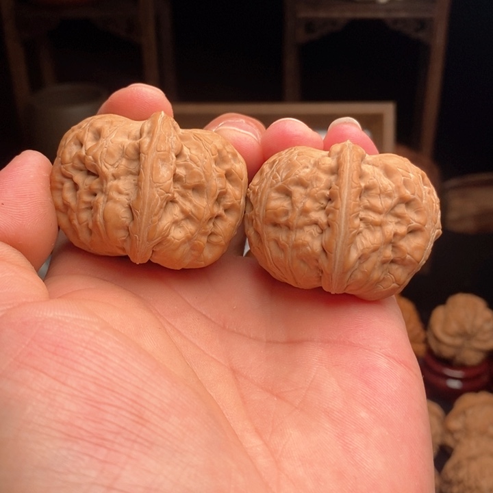 文玩核桃吊坠43元宝