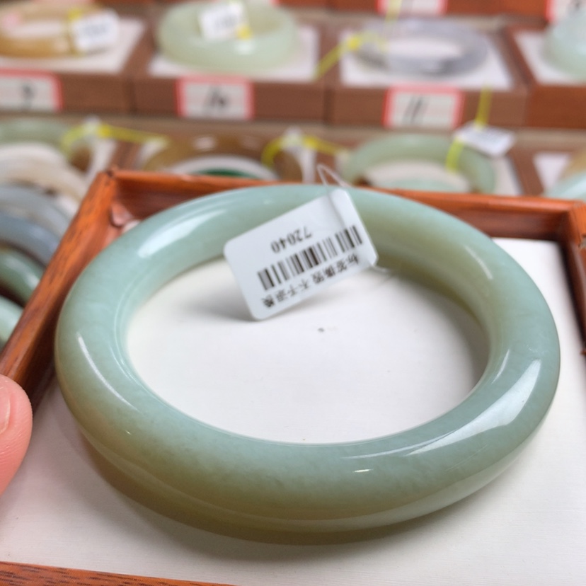 【闪购商品】和田玉手镯未镶嵌58.5