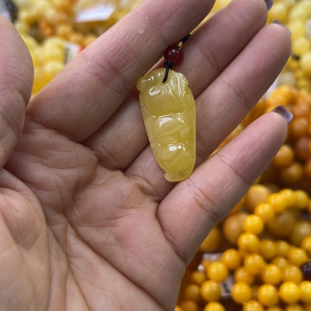 琥珀珠宝奇石未镶嵌