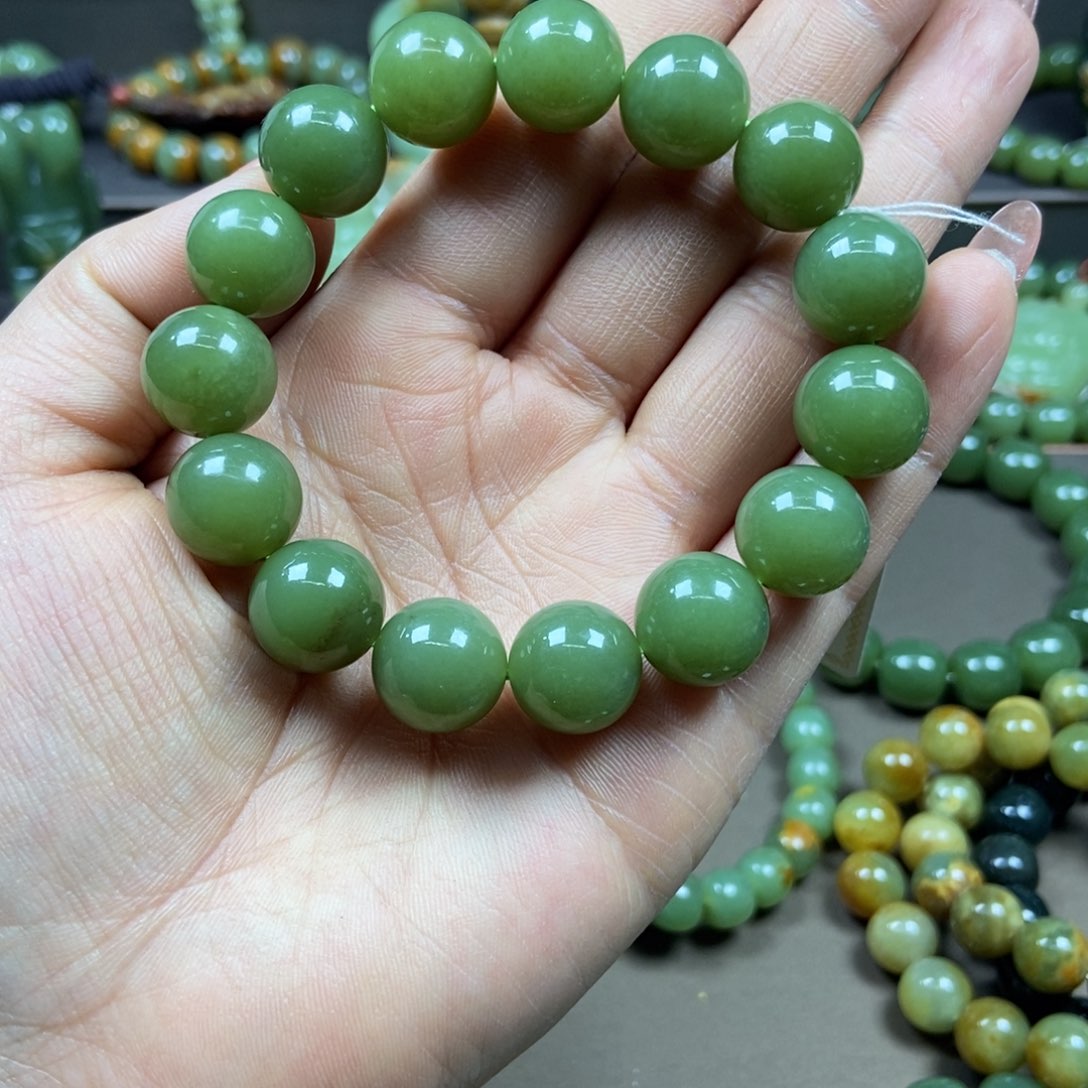 透闪石质玉手链未镶嵌寒****丶