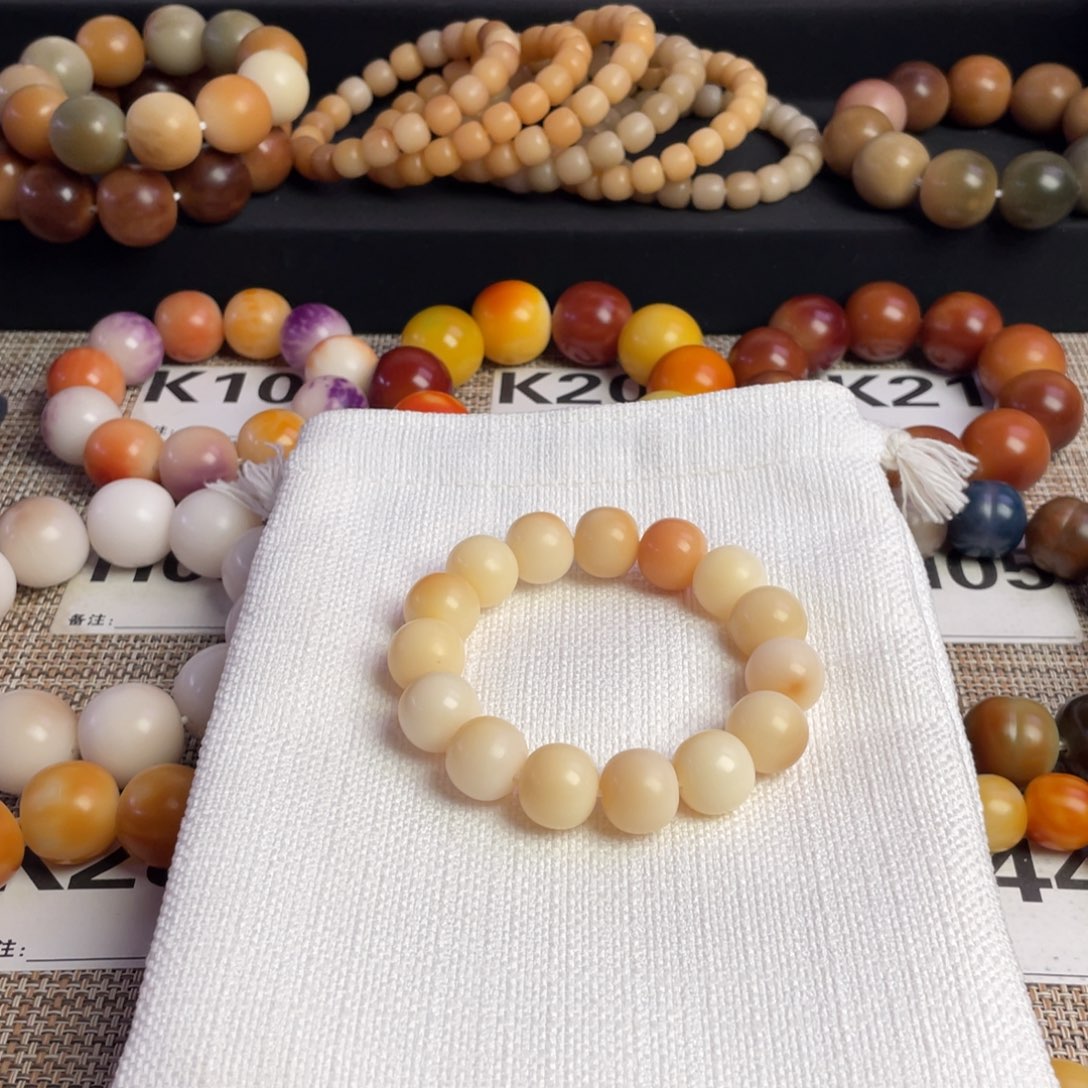 ****•吊坠菩提根/象牙果16，微瑕有备珠