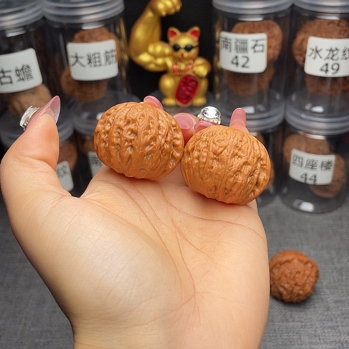 文玩核桃把件铁锤