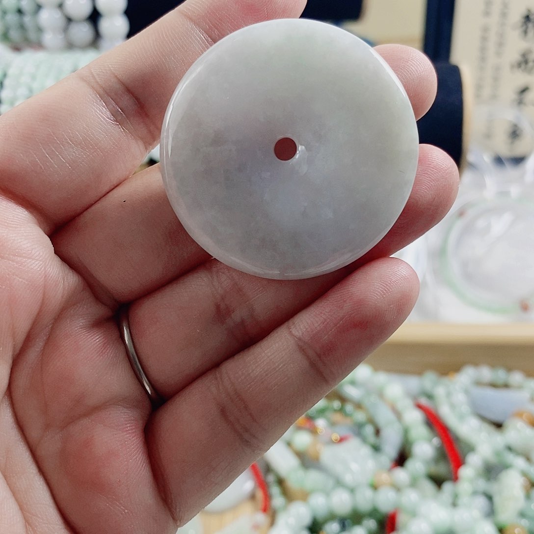颈饰未镶嵌翡翠1