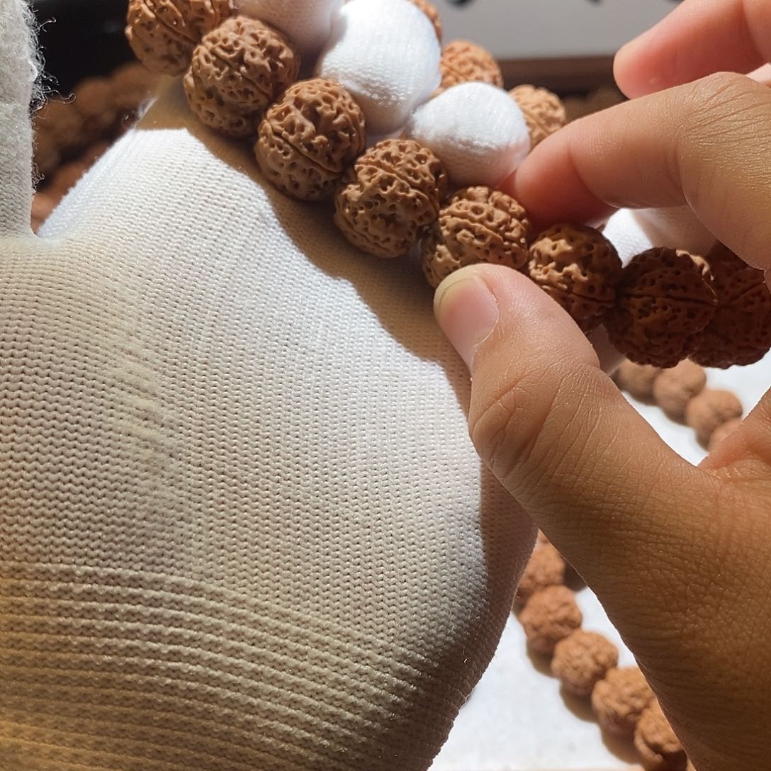 金刚菩提手串20玉骨梅花