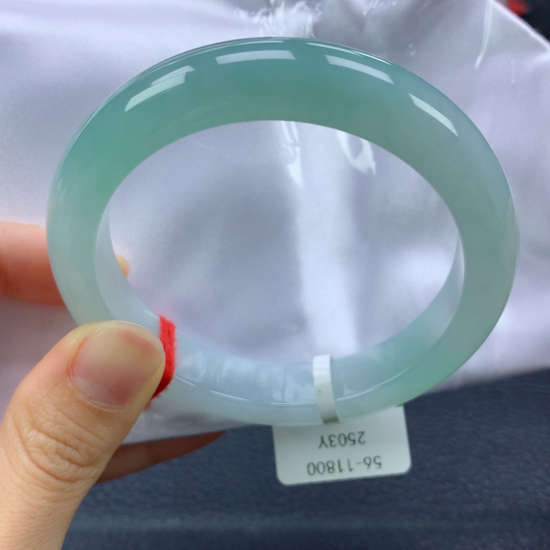 翡翠手镯未镶嵌缅甸天然翡翠A货56正