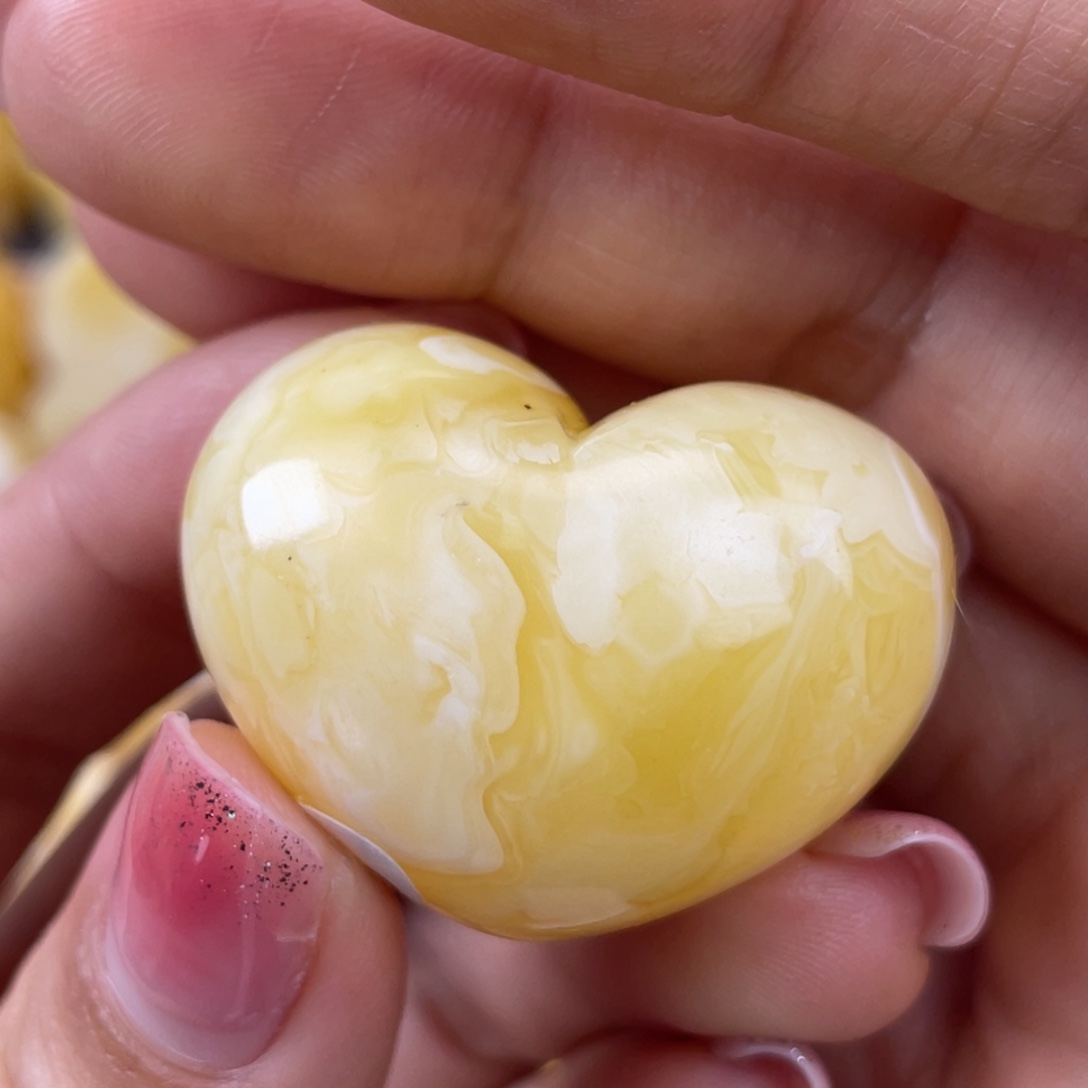 琥珀裸石未镶嵌蜜蜡