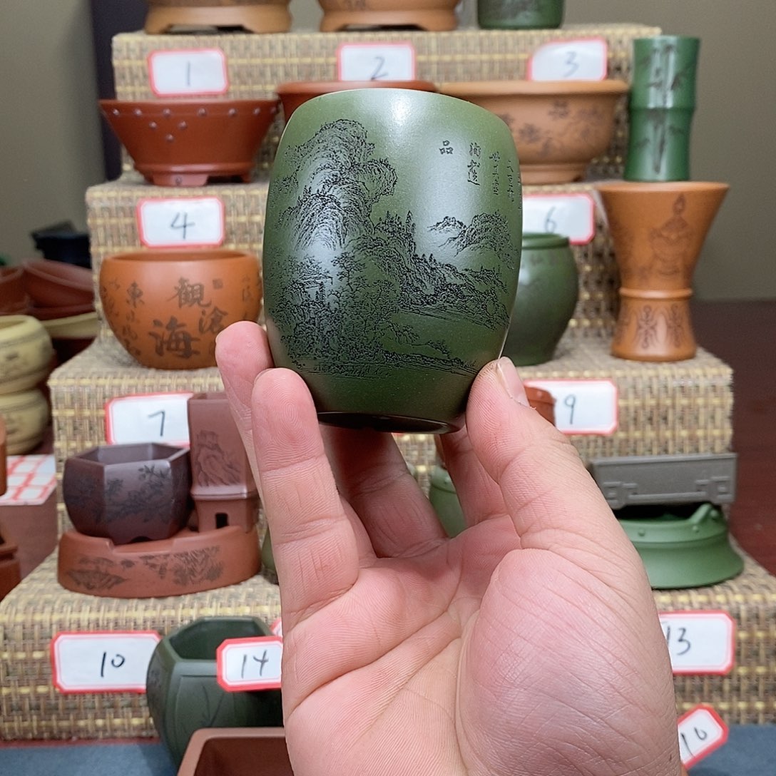 紫砂花盆在看了几