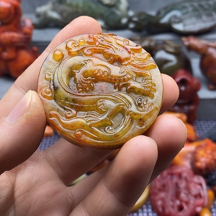 未镶嵌蛇纹石玉颈饰葫*娃