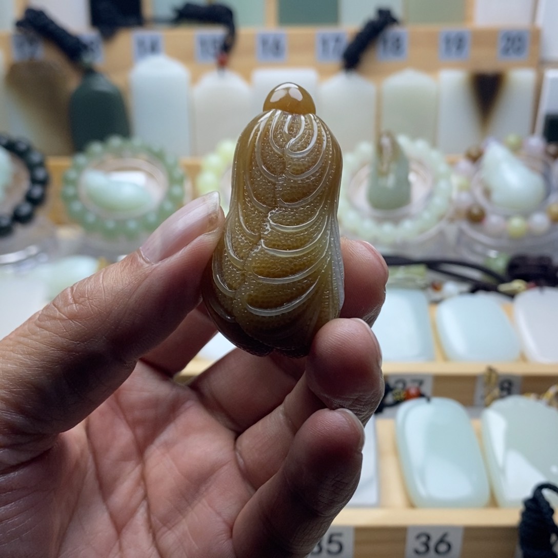 未镶嵌和田玉挂件