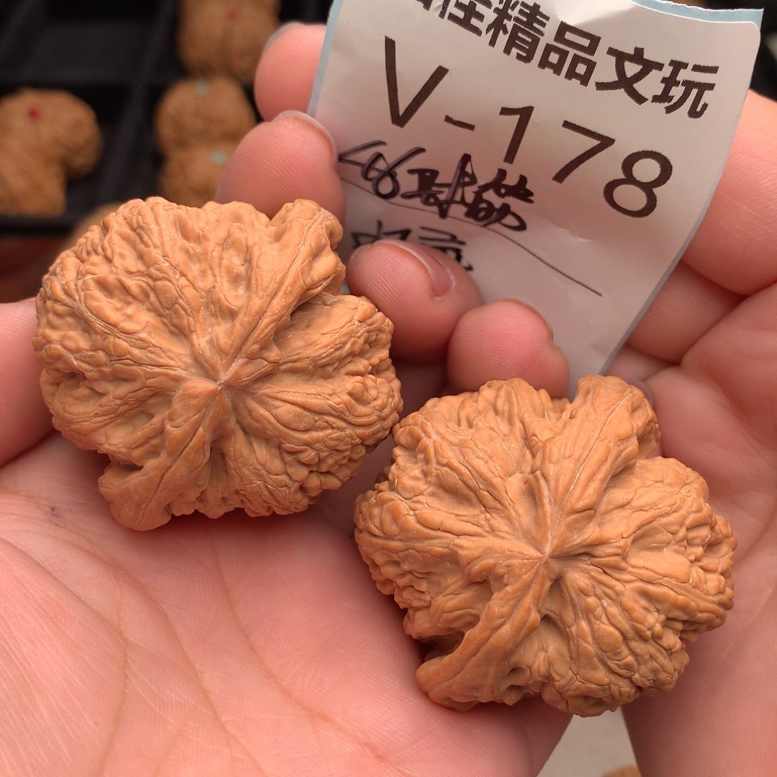 文玩核桃把件46球筋……..