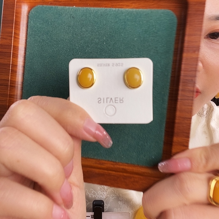 蜜蜡银S925镶嵌耳饰耳钉