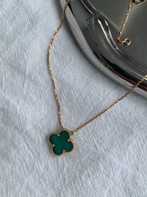 95新 梵克雅宝 2579 绿色贝母项链中号