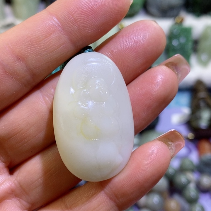 和田玉边角料未镶嵌