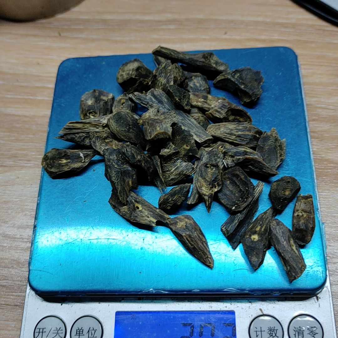 @***…沉香碎屑沉香沉香树丁