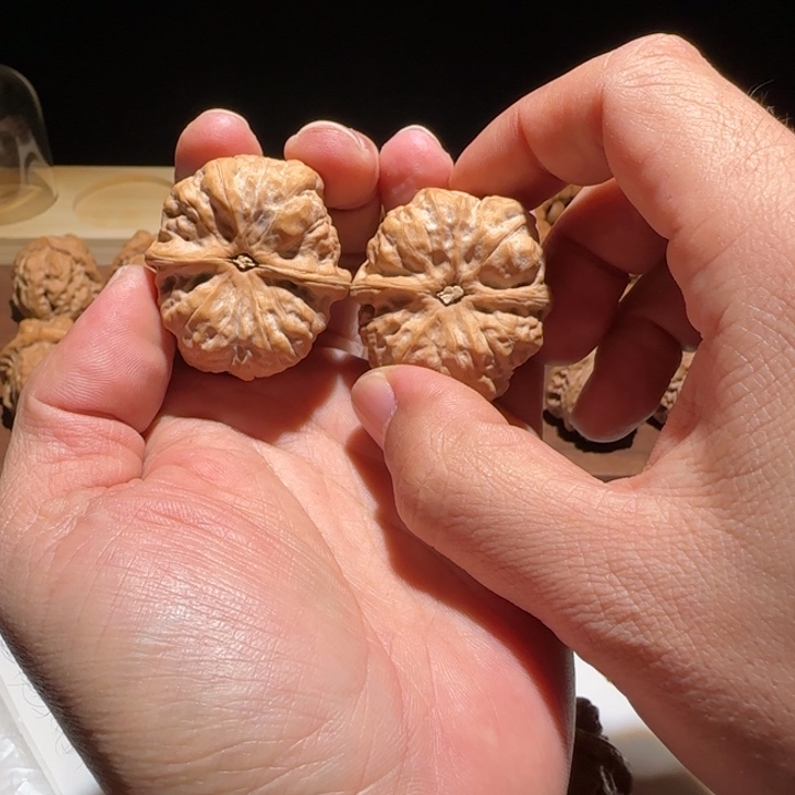 自***丶文玩核桃吊坠闪购2，昌平蛤蟆头