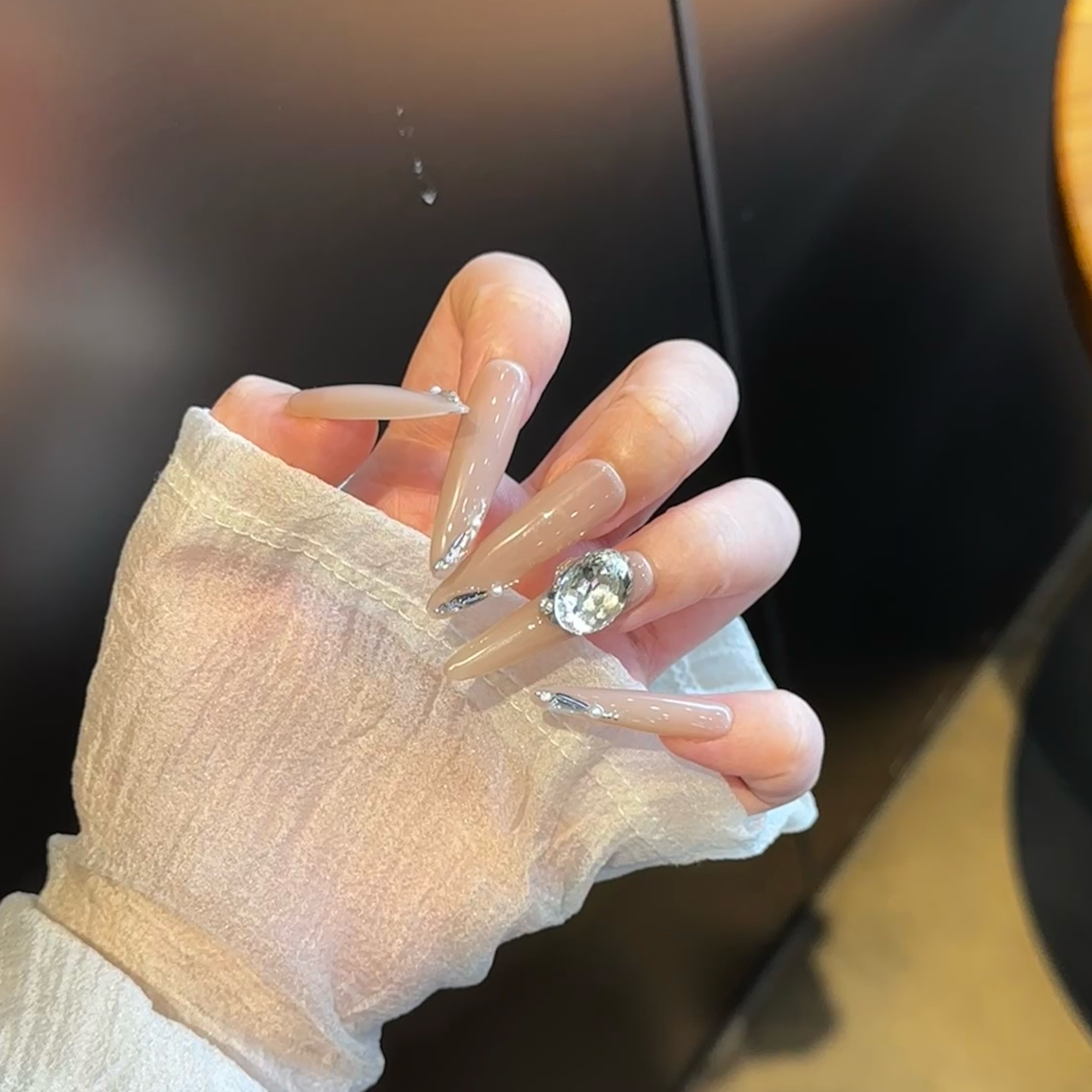 【杏裸】纯手工穿戴甲温柔气质风百搭裸色设计感指尖碎钻渐变冰透