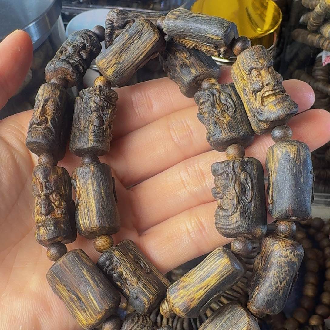 沉香手串十八罗汉41克