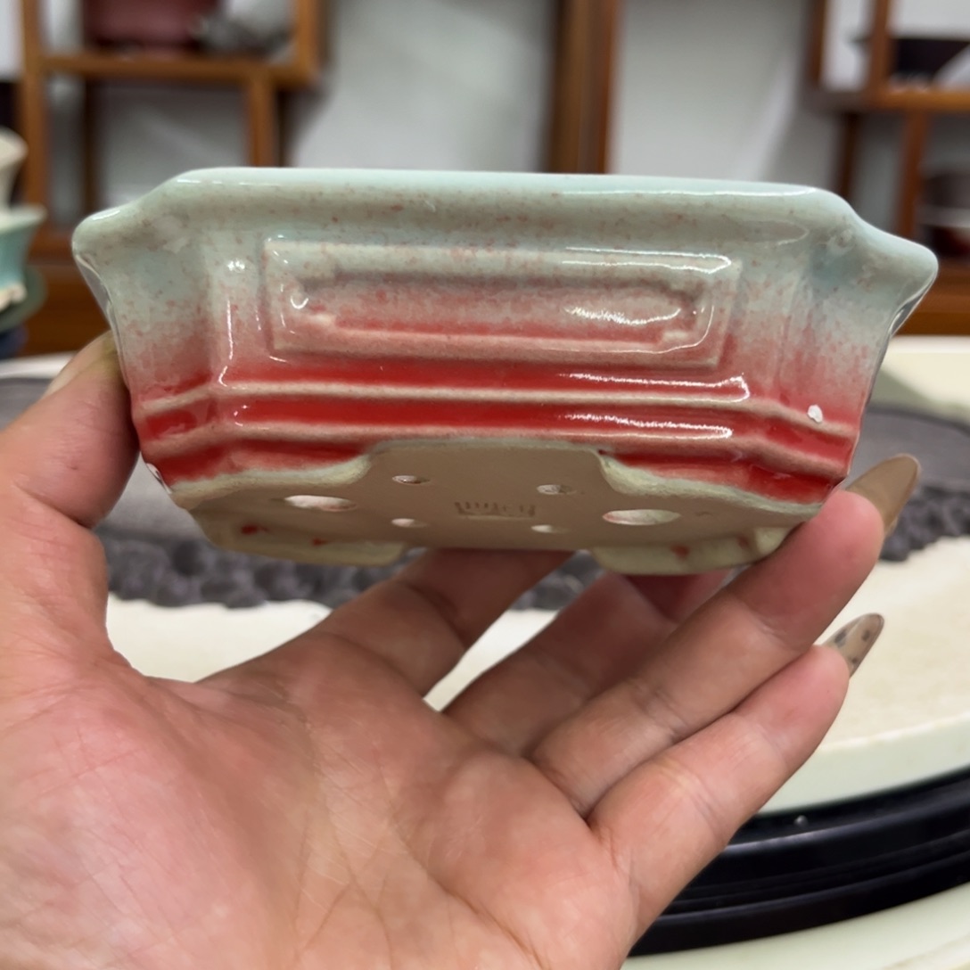 紫砂花盆瑕疵3.5-11-9。。。