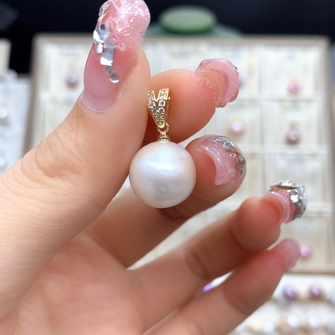 淡水珍珠颈饰合金